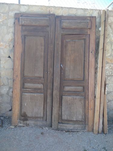 Puerta madera antigua